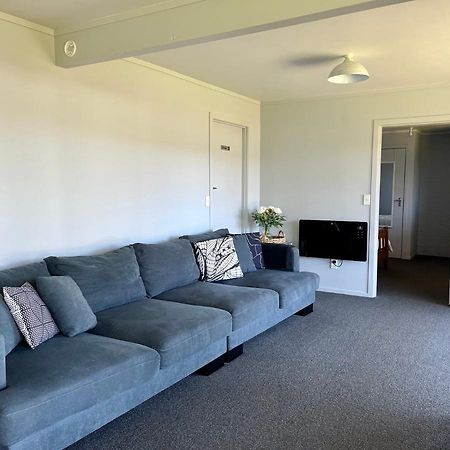 Gilmour Getaway Apartment Raglan Bagian luar foto